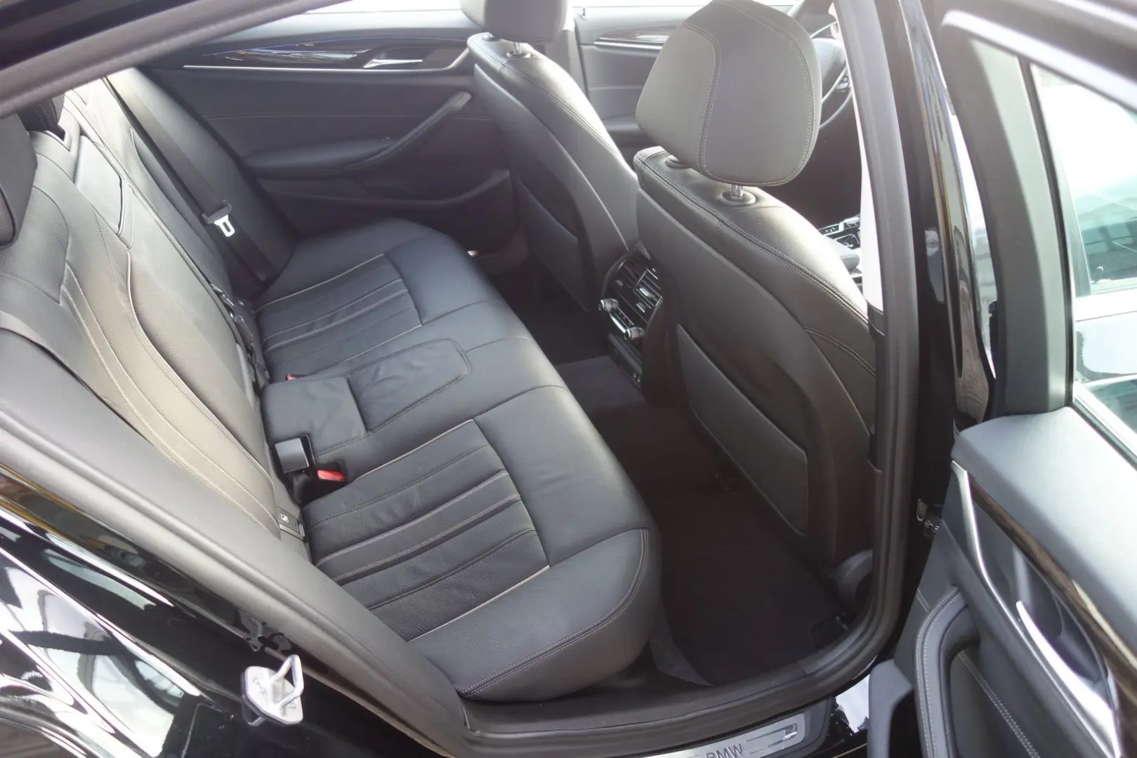 530e xDrive Lim Leder,HeadUp,Navi-Prof.,Laserlic