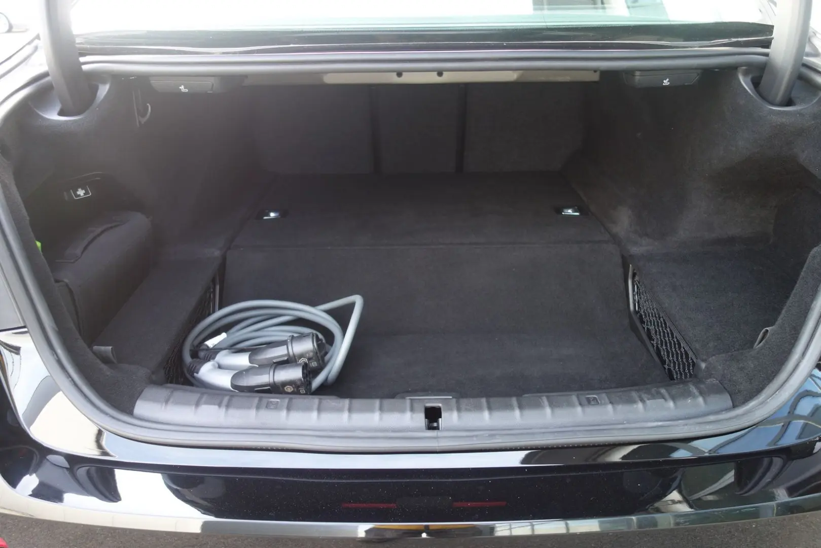 530e xDrive Lim Leder,HeadUp,Navi-Prof.,Laserlic
