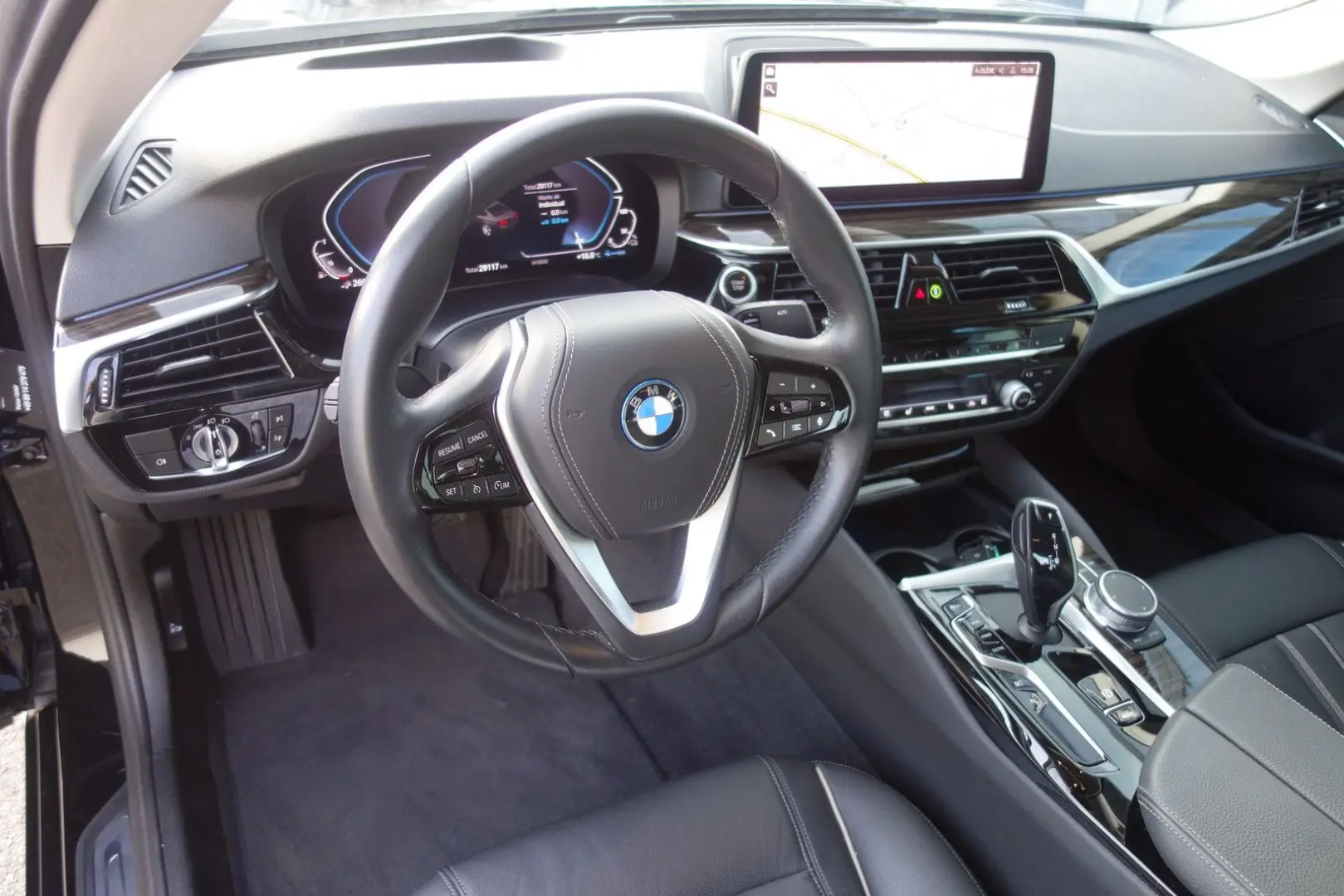 530e xDrive Lim Leder,HeadUp,Navi-Prof.,Laserlic