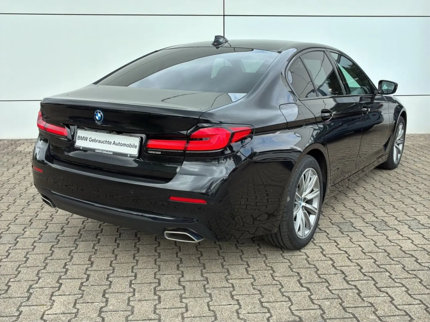 530e Limousine LED+SHZ+LiveCockpit+DrivingAss