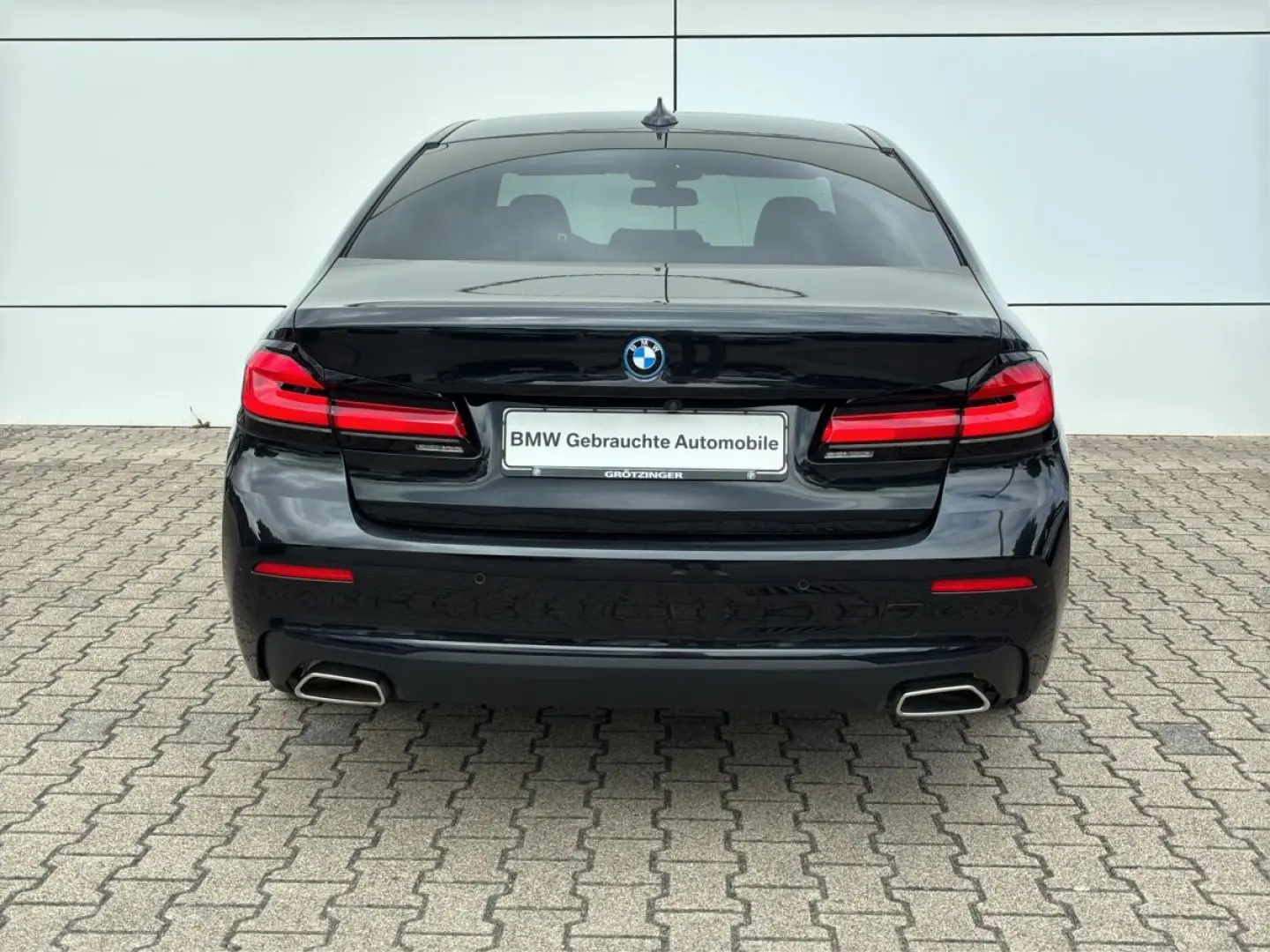 530e Limousine LED+SHZ+LiveCockpit+DrivingAss