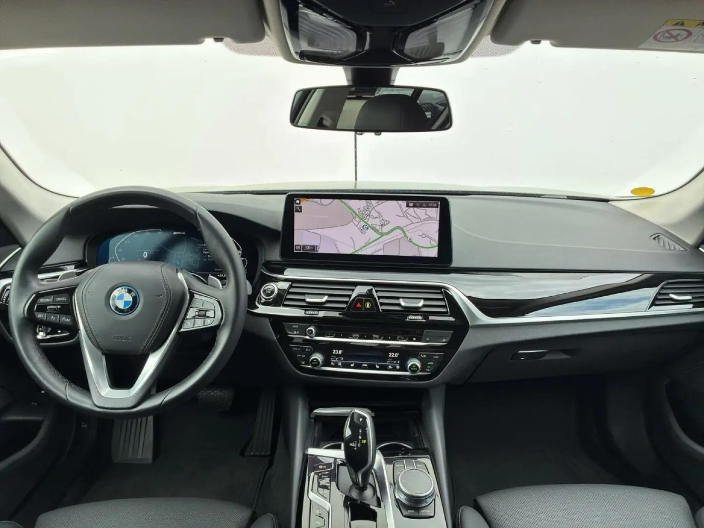 530e Limousine LED+SHZ+LiveCockpit+DrivingAss