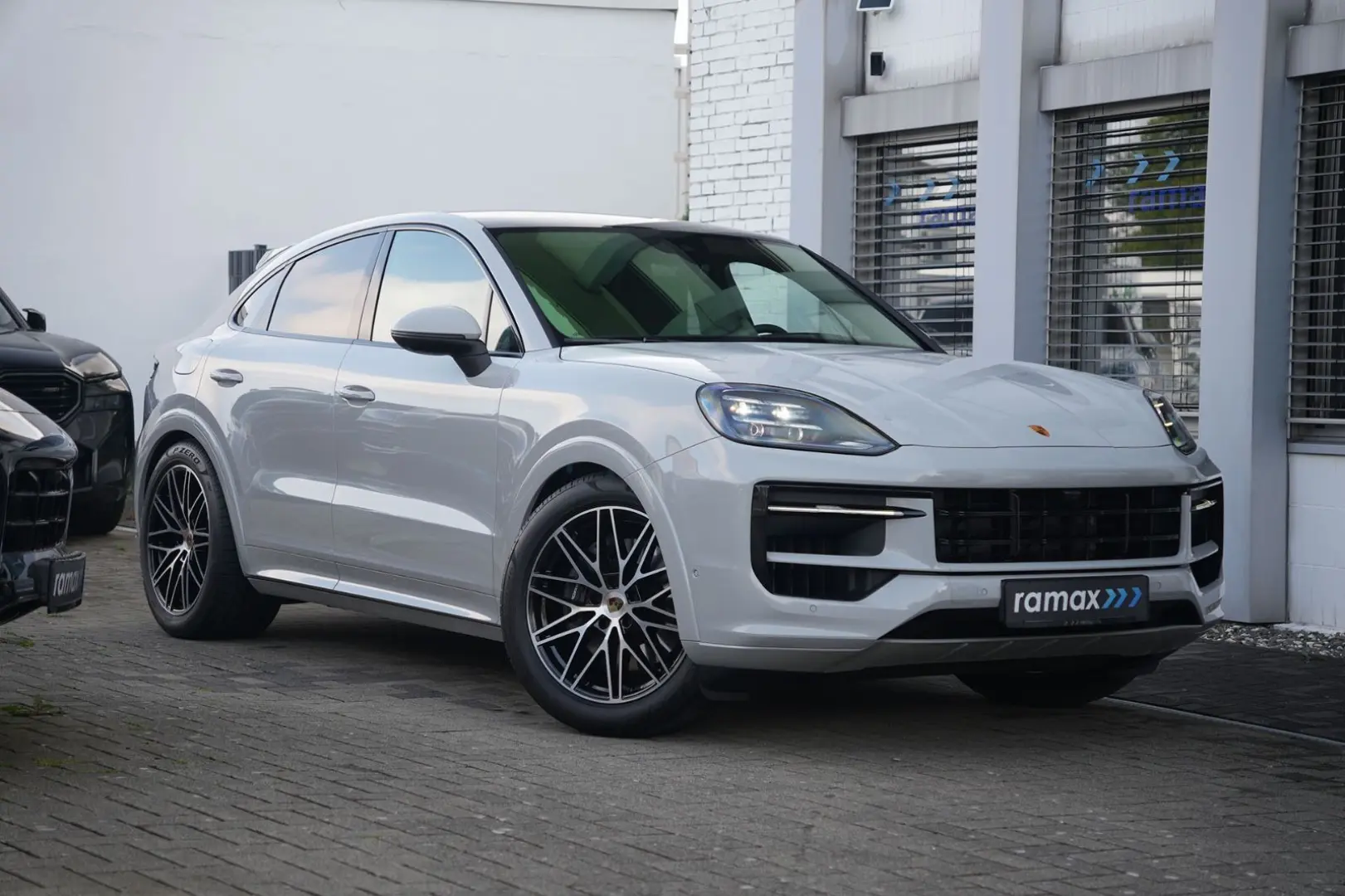 Cayenne E-Hybrid Coupé SPORTDESIGN-PDISPLAY-VOLL
