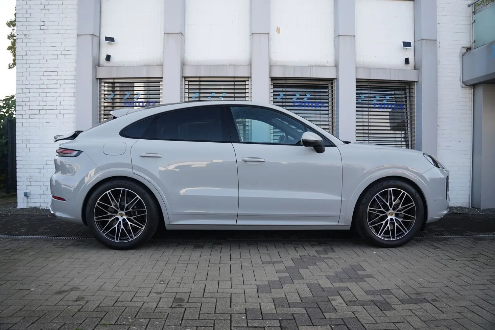 Cayenne E-Hybrid Coupé SPORTDESIGN-PDISPLAY-VOLL