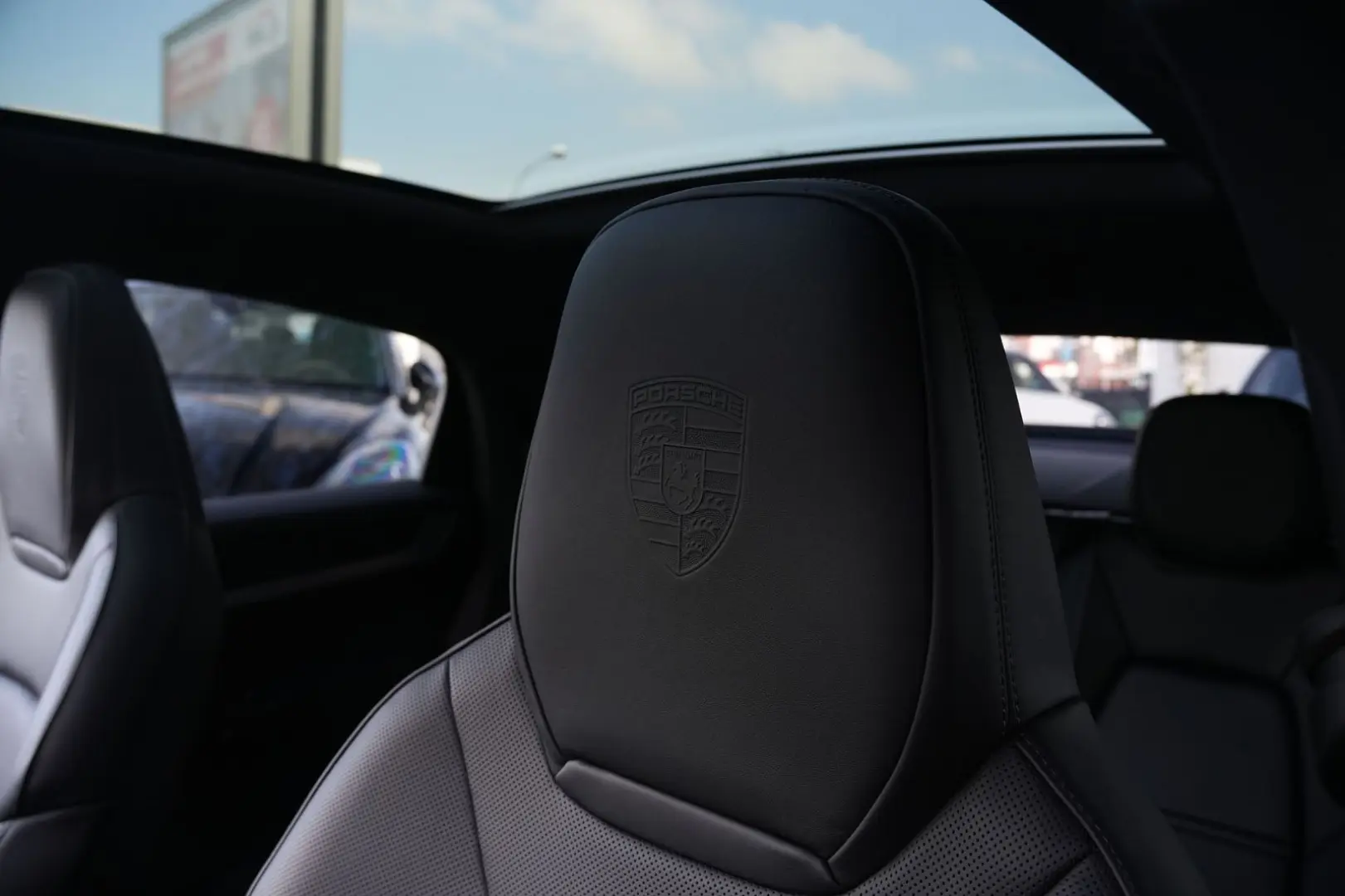 Cayenne E-Hybrid Coupé SPORTDESIGN-PDISPLAY-VOLL
