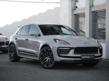 MACAN  LUFTFEDERUNG-PANO-STANDH.-BOSE-21SPYDER