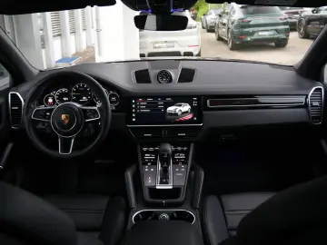 E-Hybrid SPORTDESIGN-HINTERACHSL.-PDCC-HUD-VOLL