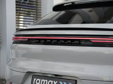 Cayenne S E-Hybrid Coupé SPORTDESIGN-PDCC-VOLL!!