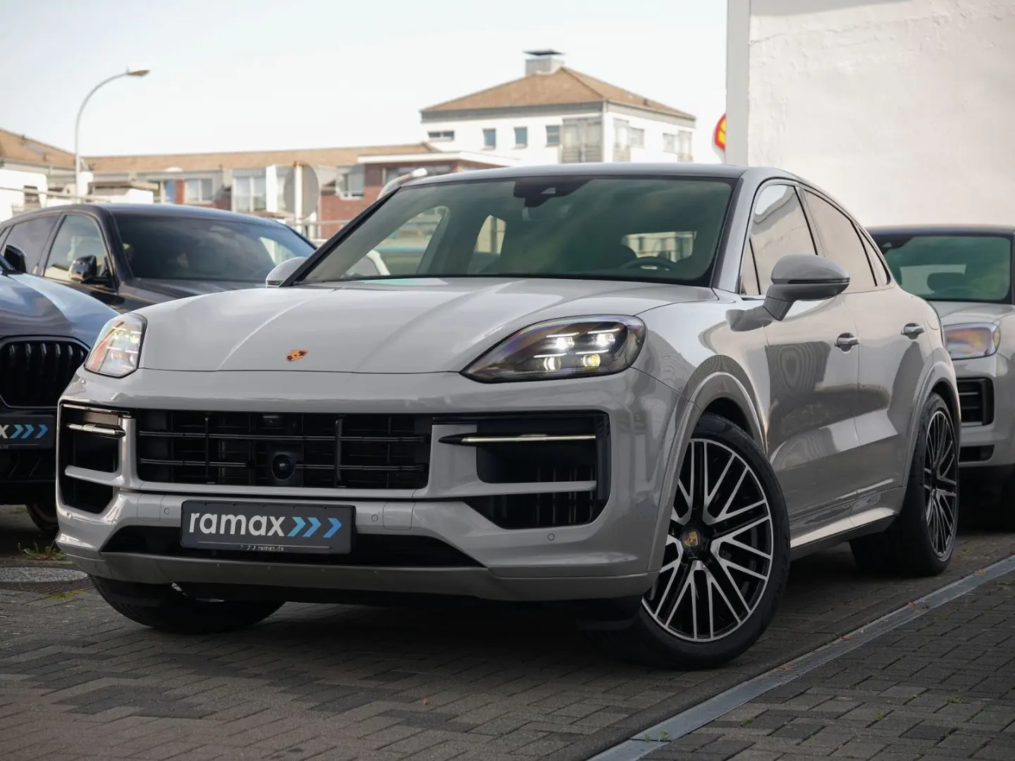 Cayenne S E-Hybrid Coupé SPORTDESIGN-PDCC-VOLL!!