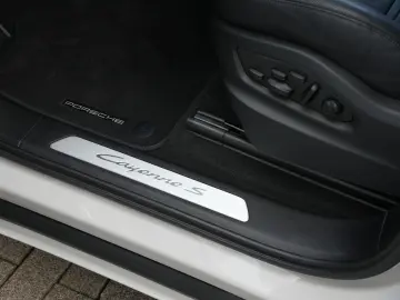 Cayenne S E-Hybrid Coupé SPORTDESIGN-PDCC-VOLL!!