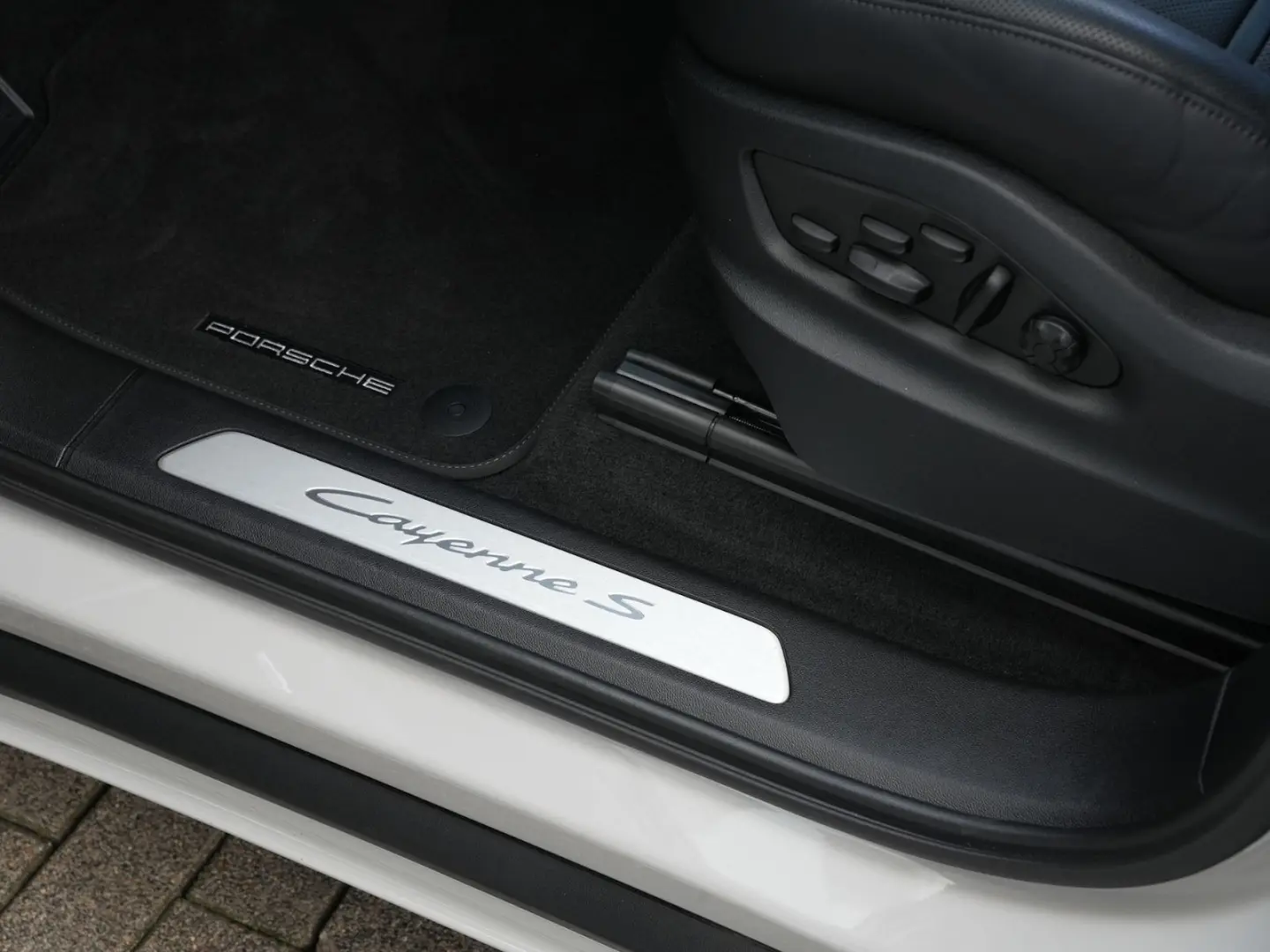 Cayenne S E-Hybrid Coupé SPORTDESIGN-PDCC-VOLL!!