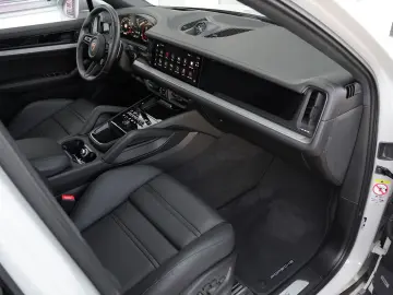Cayenne S E-Hybrid Coupé SPORTDESIGN-PDCC-VOLL!!