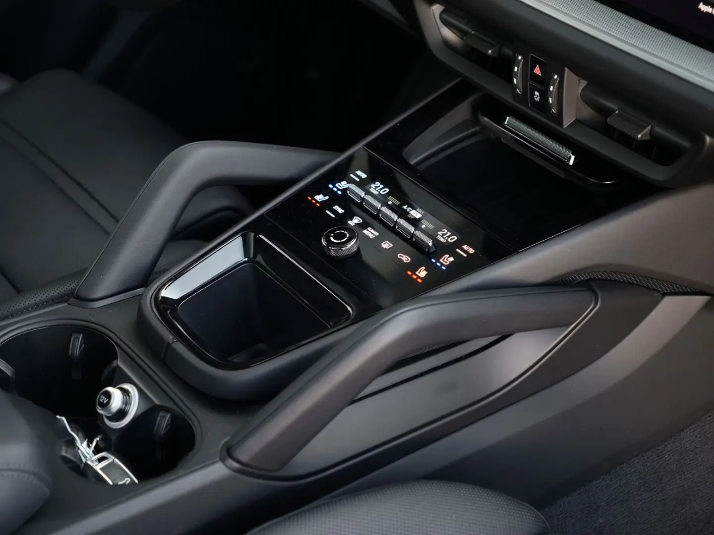 Cayenne S E-Hybrid Coupé SPORTDESIGN-PDCC-VOLL!!