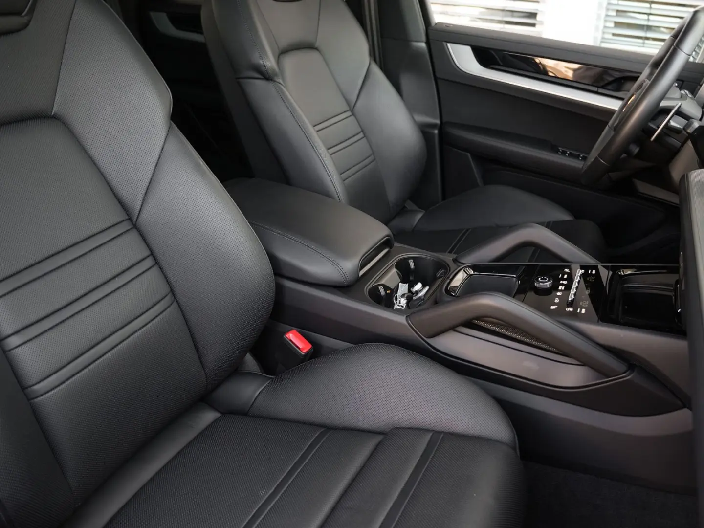 Cayenne S E-Hybrid Coupé SPORTDESIGN-PDCC-VOLL!!