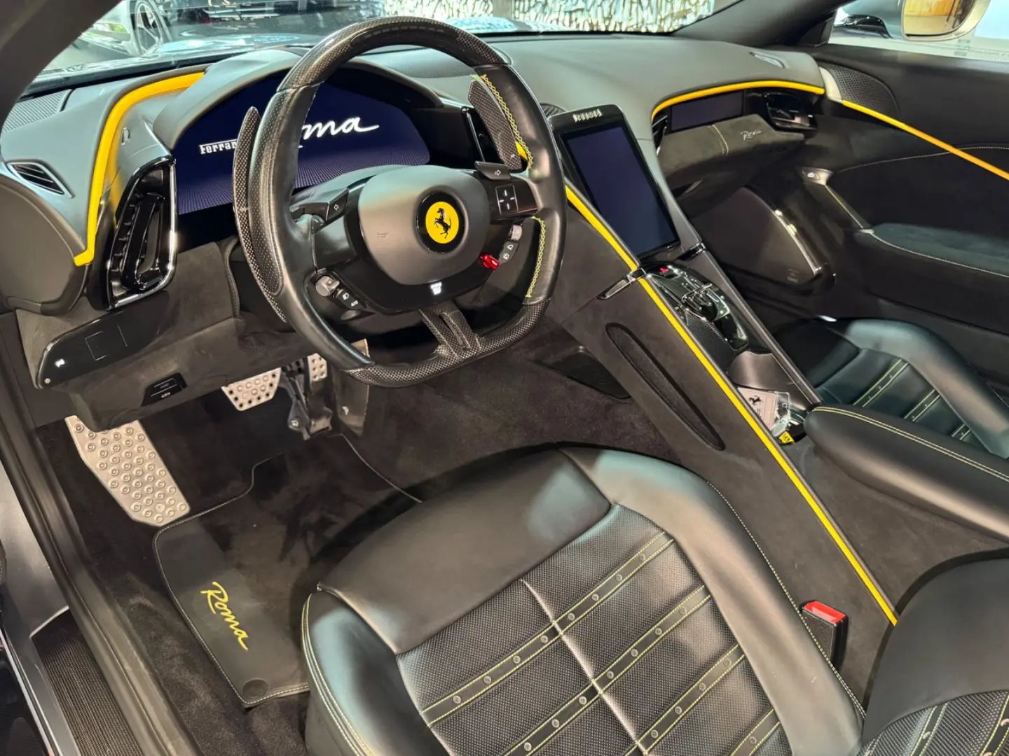Roma 3.9 V8 DCT MATRIX LED~CARBON~ADAS~360~HiFi