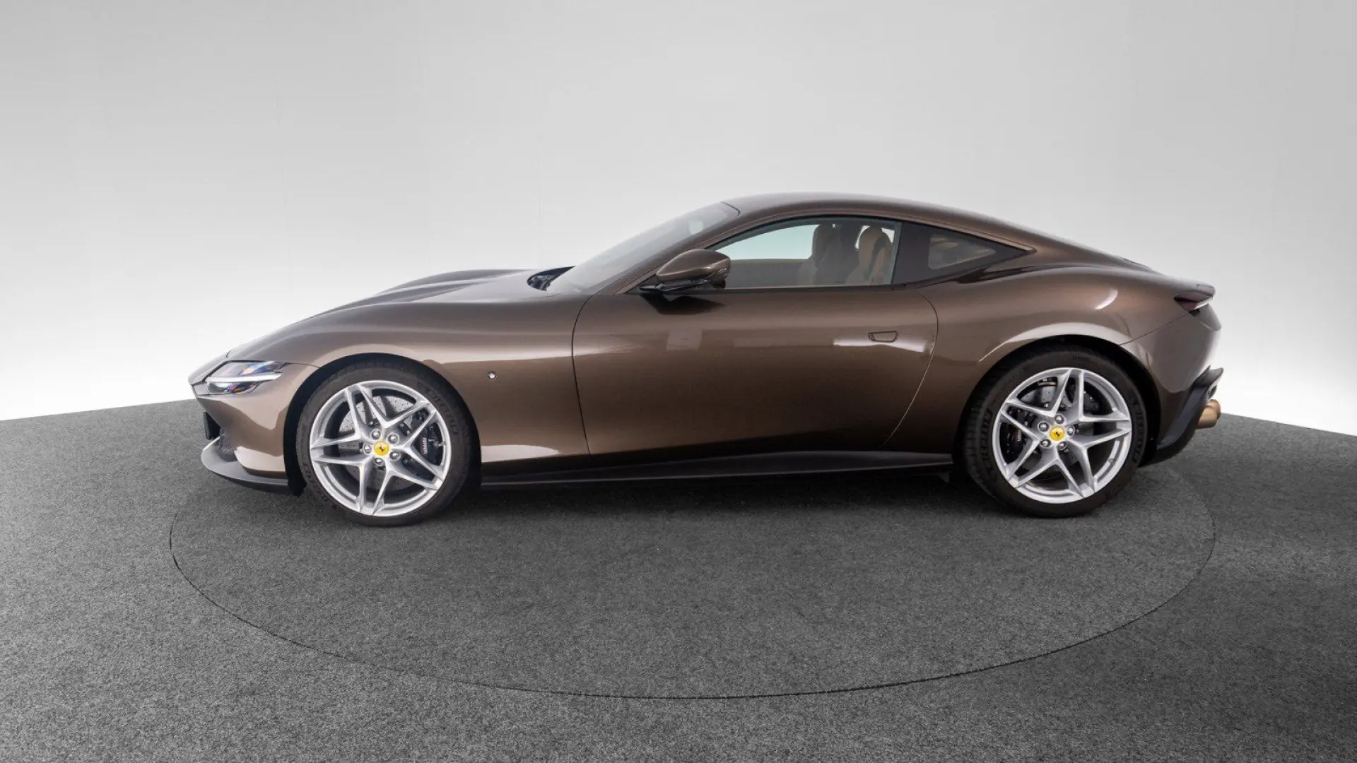 Ferrari Roma FERRARI