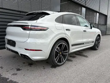 Cayenne Coupe Platinum Edition-Sportdesign-1Hand
