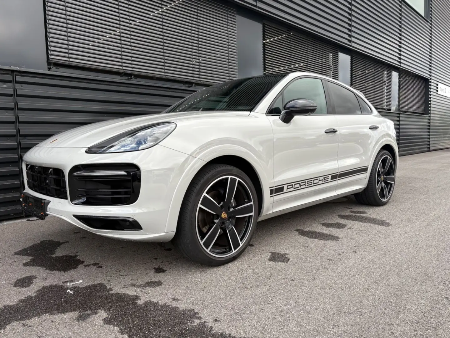 Cayenne Coupe Platinum Edition-Sportdesign-1Hand