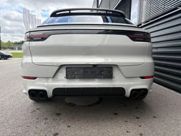 Cayenne Coupe Platinum Edition-Sportdesign-1Hand