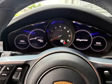 Cayenne Coupe Platinum Edition-Sportdesign-1Hand