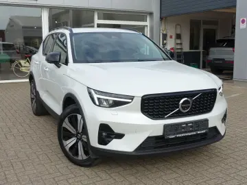 XC40 T5 Recharge Plus Dark/H&K/360°/Memory/BLS