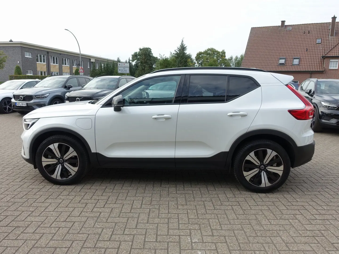 XC40 T5 Recharge Plus Dark/H&K/360°/Memory/BLS