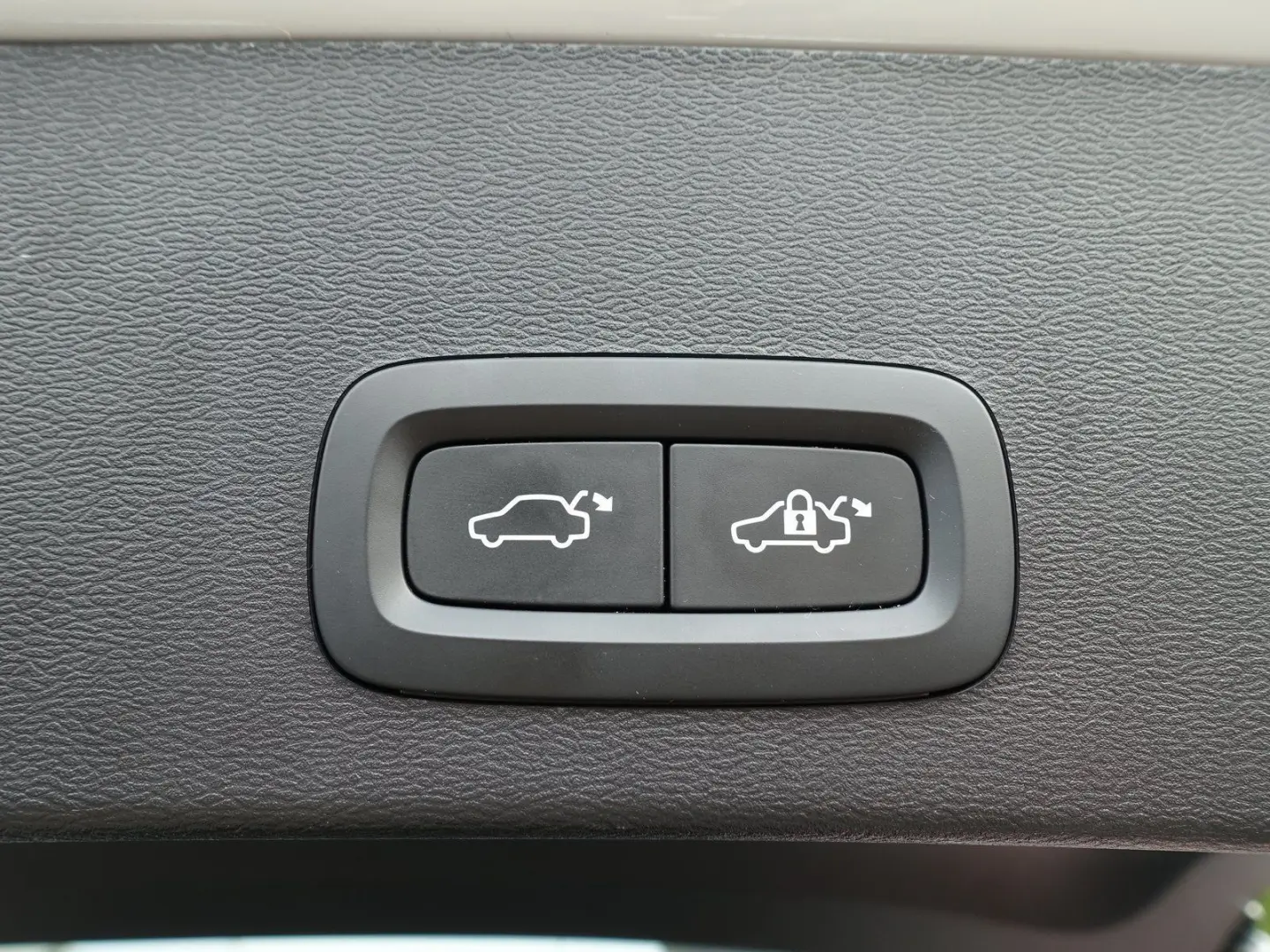 XC40 T5 Recharge Plus Dark/H&K/360°/Memory/BLS