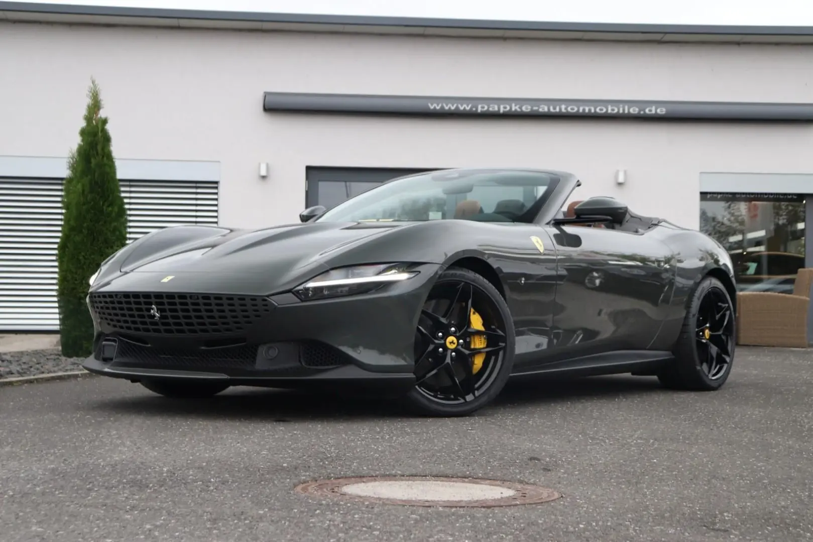 Ferrari Roma Spider +GRIGIO SCURO+JBL