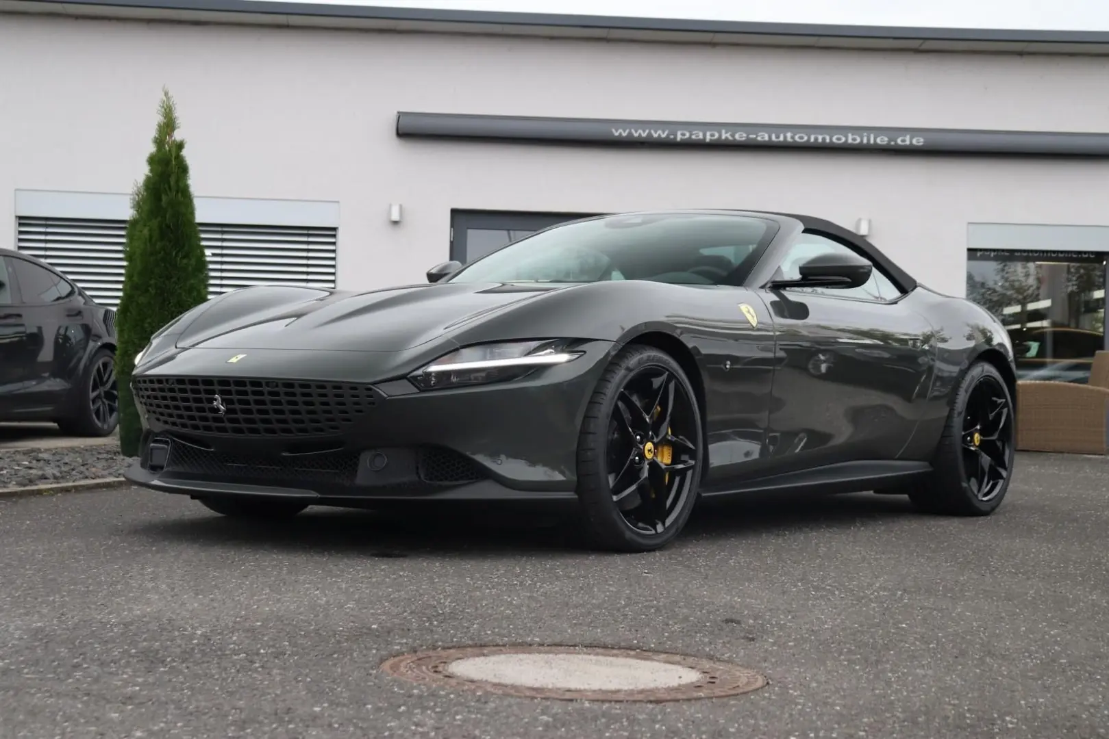 Ferrari Roma Spider +GRIGIO SCURO+JBL