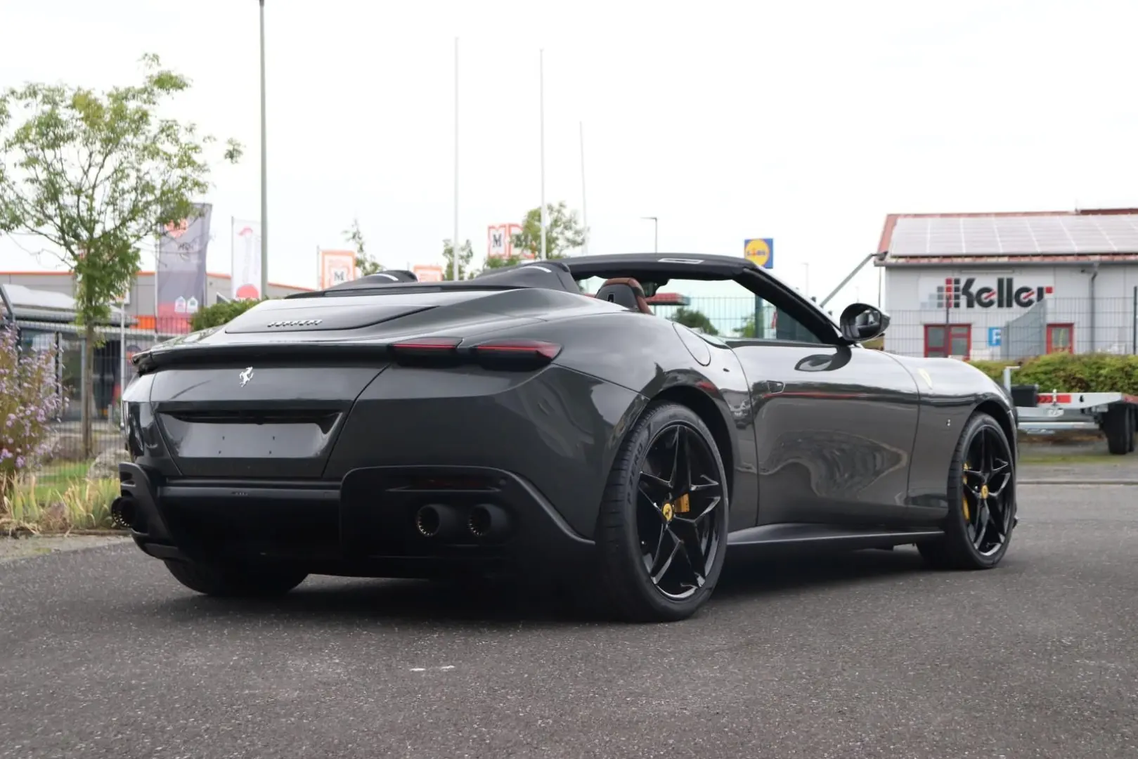 Ferrari Roma Spider +GRIGIO SCURO+JBL