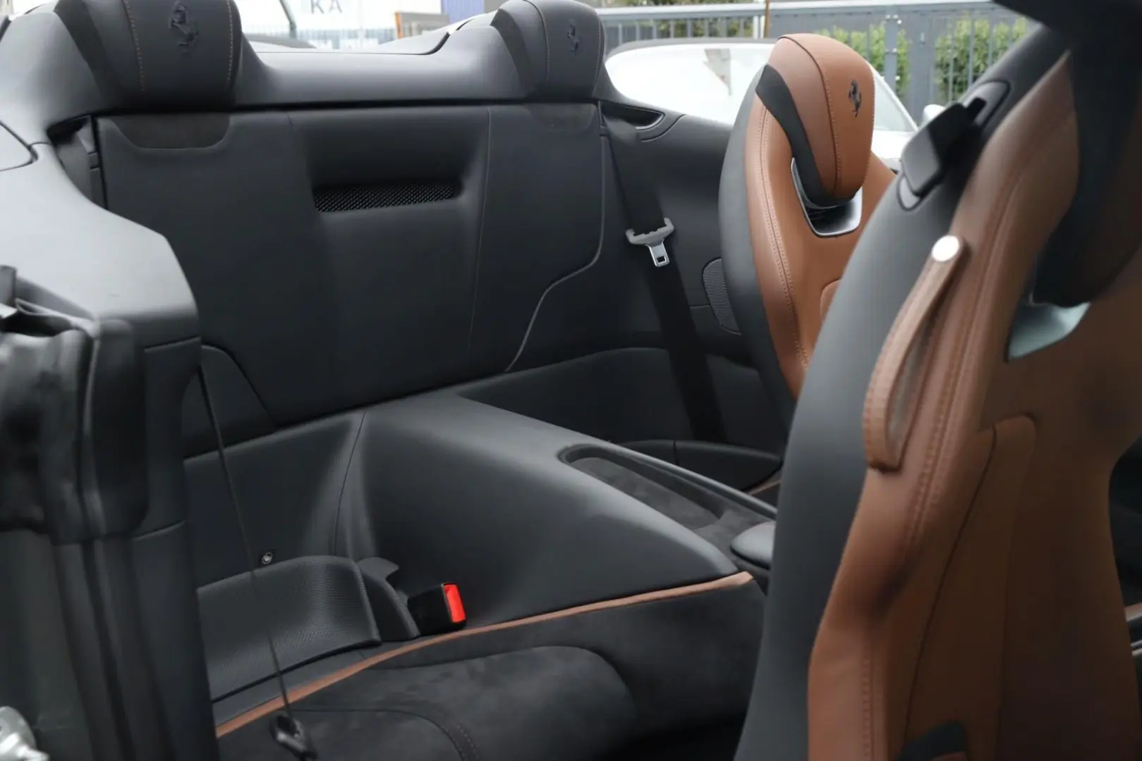 Ferrari Roma Spider +GRIGIO SCURO+JBL