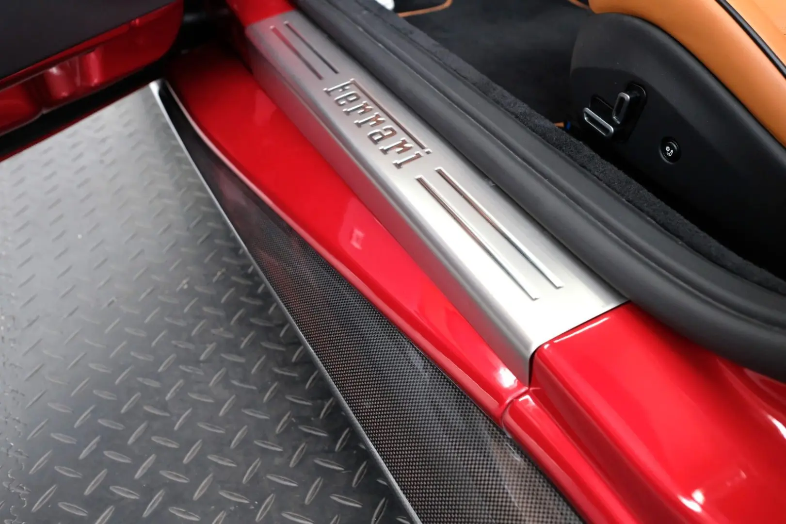 Ferrari Portofino/VIEL CARBON/LIFT/JBL/DAYTONA