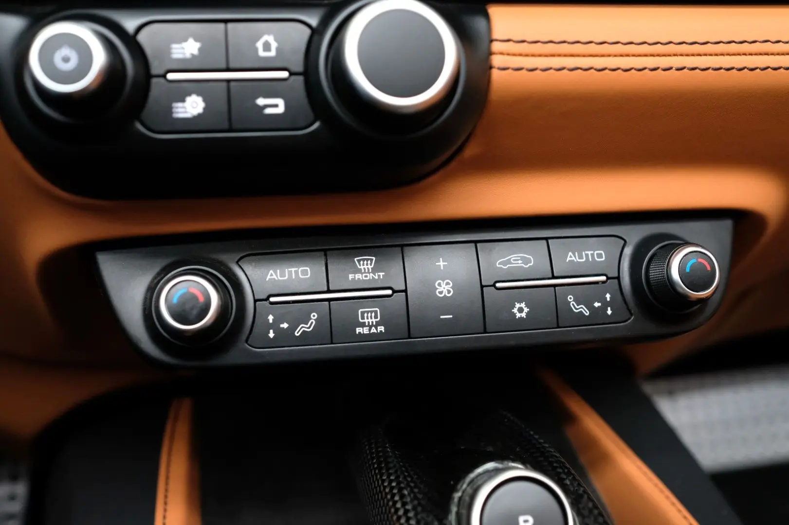 Ferrari Portofino/VIEL CARBON/LIFT/JBL/DAYTONA