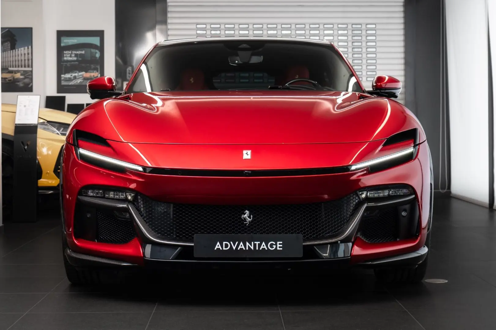Ferrari Purosangue / Rosso Portofino /