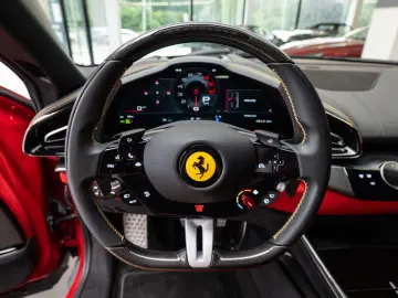 Ferrari Purosangue / Rosso Portofino /