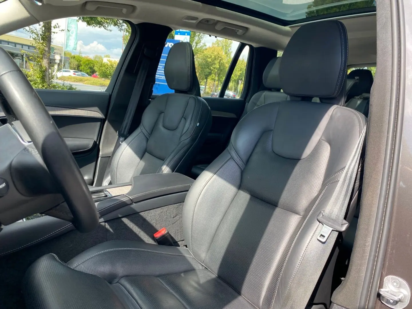 XC90 T8 AWD Ultimate Bright, B&W, Luftf., uvm