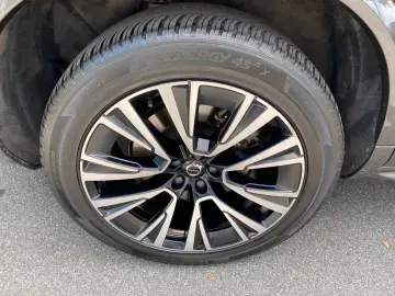 XC90 T8 AWD Ultimate Bright, B&W, Luftf., uvm
