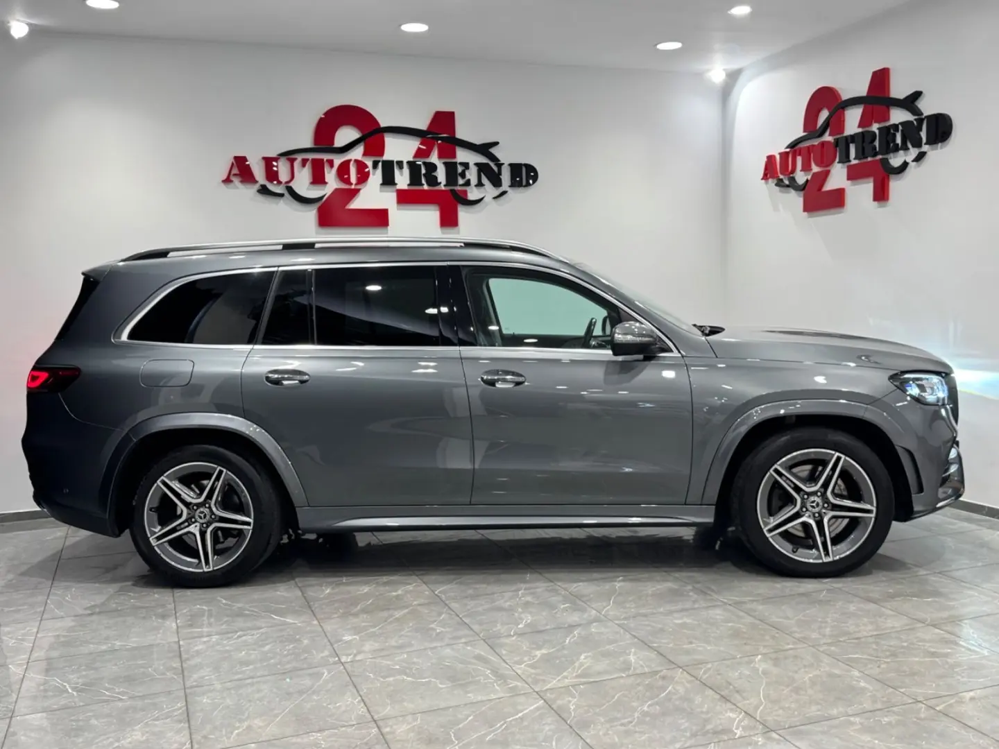 GLS 400 d 4Matic AMG-LINE 7-SITZER PANO+HUD+AHK