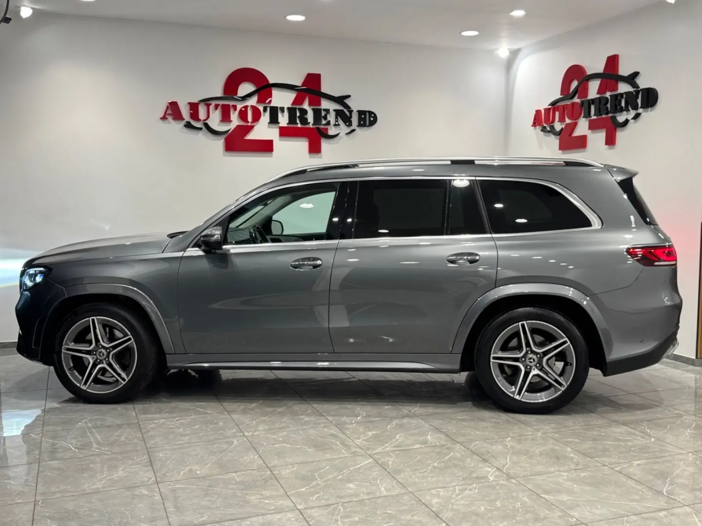 GLS 400 d 4Matic AMG-LINE 7-SITZER PANO+HUD+AHK