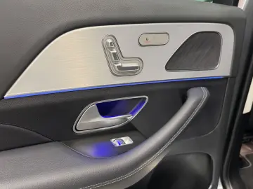 GLS 400 d 4Matic AMG-LINE 7-SITZER PANO+HUD+AHK