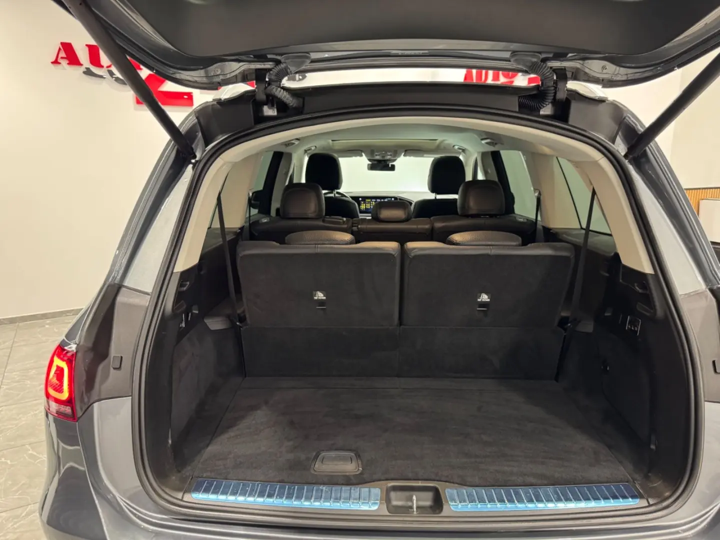 GLS 400 d 4Matic AMG-LINE 7-SITZER PANO+HUD+AHK