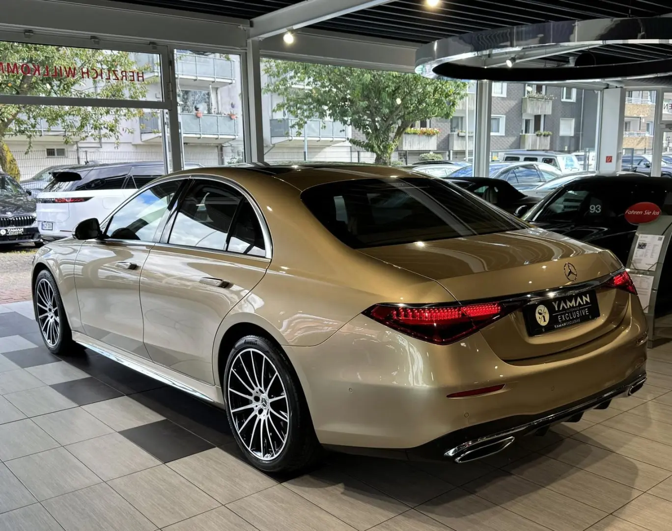 S 500 4M AMG*designo*Pano*HuD*StHzg*Digi