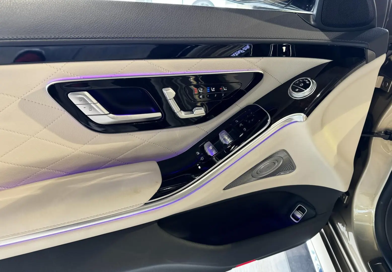 S 500 4M AMG*designo*Pano*HuD*StHzg*Digi
