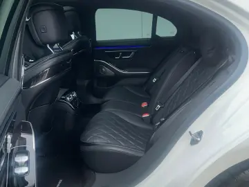 S400 4M AMG-LINE PANO DISTRO HUD 360° HA-LENKUNG