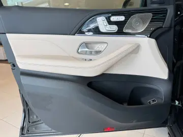 GLE 450 d 4M/AMG/BURMESTER/AIR/HUD/PANO/TOP
