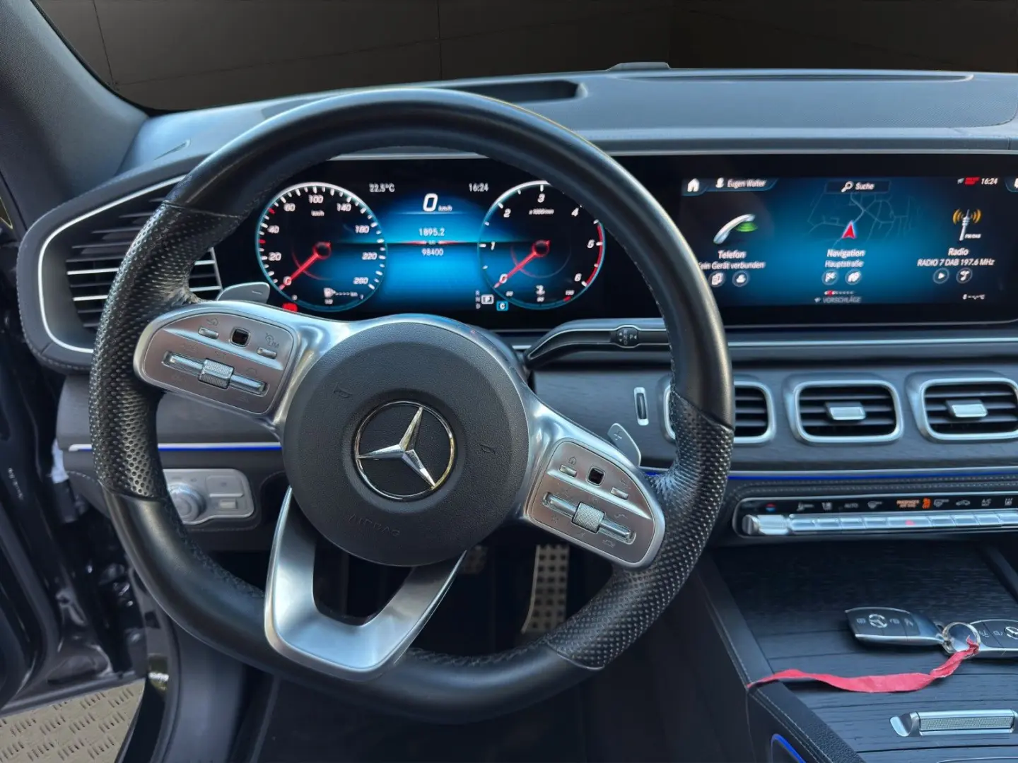 GLE 400 d GLE - 4Matic AMG PANO LEDER AHK STHEIZ