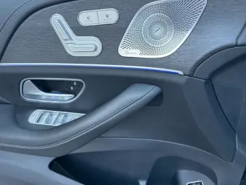 GLE 400 d GLE - 4Matic AMG PANO LEDER AHK STHEIZ