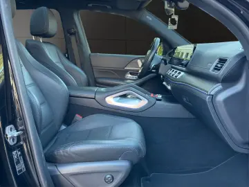 GLE 400 d GLE - 4Matic AMG PANO LEDER AHK STHEIZ