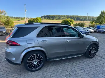 GLE 400 d 4Matic AMG PANO LED BURM 360° AHK STHZ