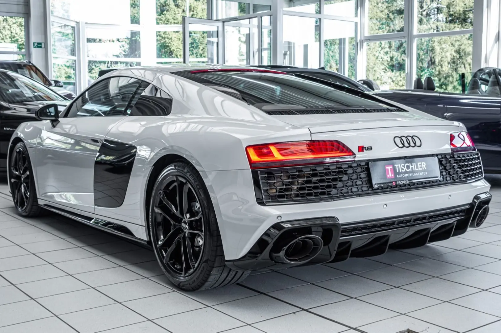 R8 Coupe 5.2FSI RAUTE*B&O*LASER*SUZUKAGRAU*R-Kam